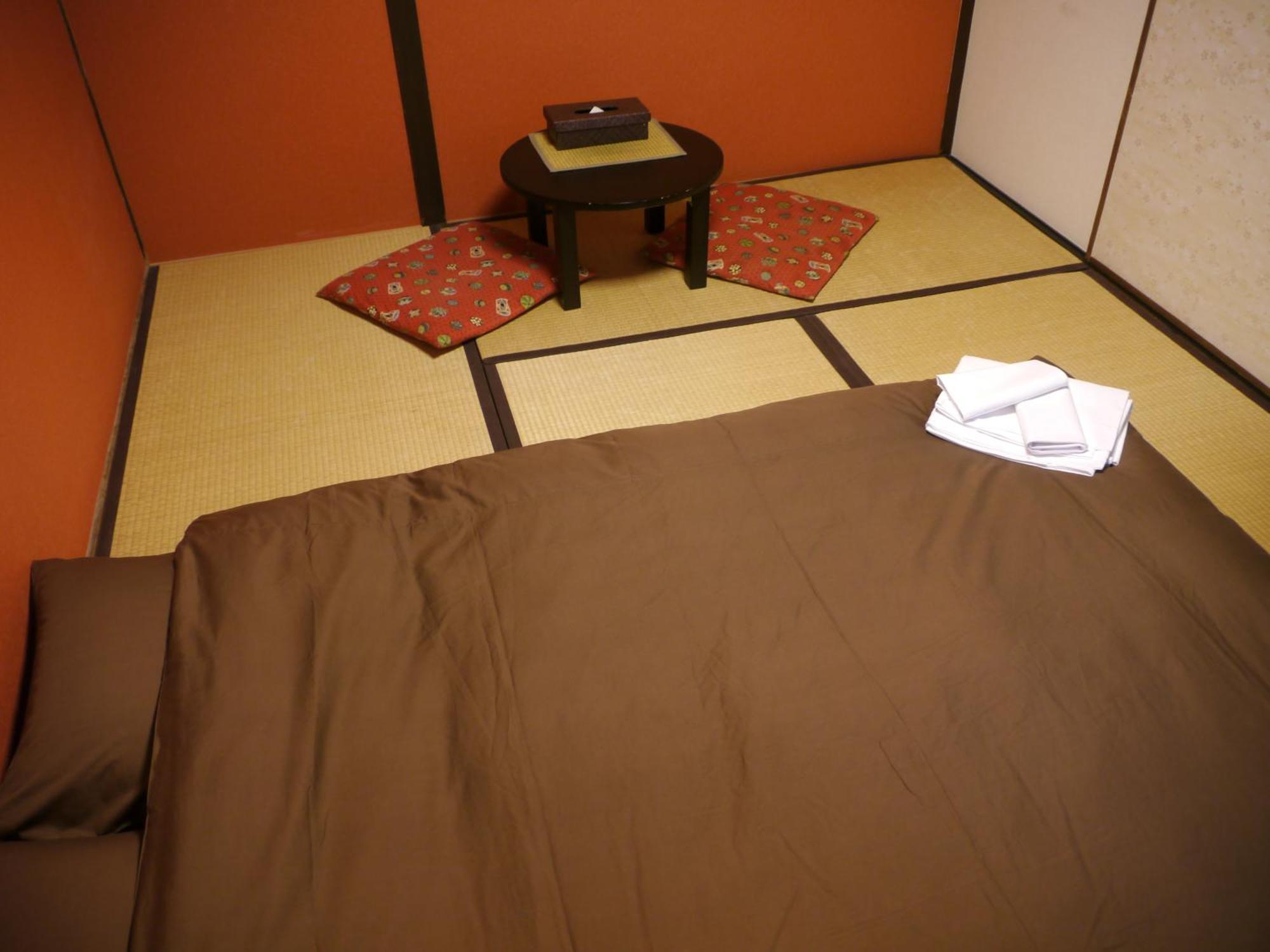 J-Hoppers Hiroshima Guesthouse Kültér fotó
